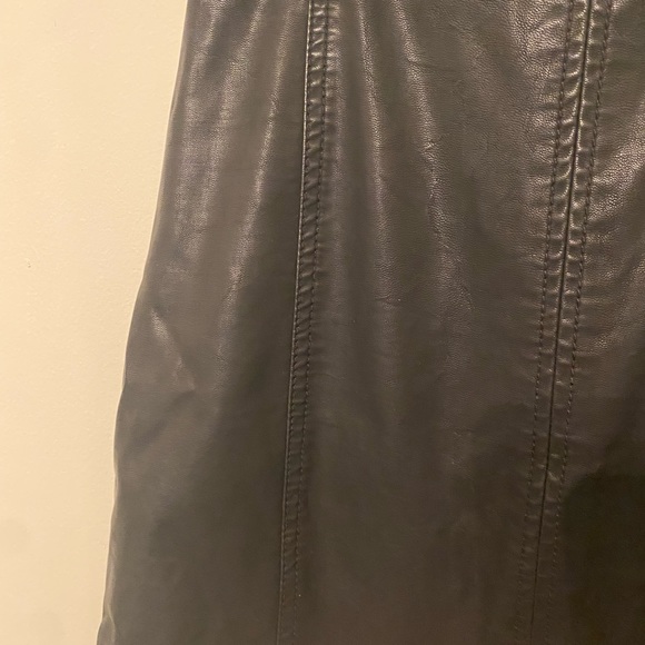FREE PEOPLE pleather skirt - Picture 3 of 4